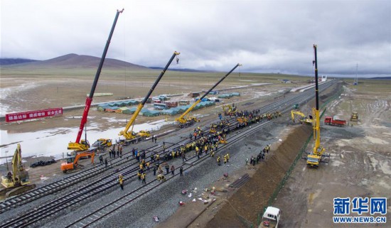 (經(jīng)濟)(8)西藏立體交通網(wǎng)絡展新顏