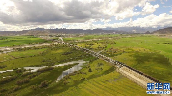 (經(jīng)濟)(9)西藏立體交通網(wǎng)絡展新顏