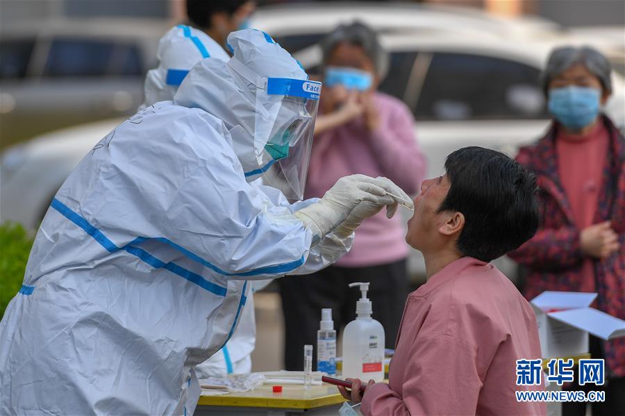 （新華全媒頭條·兩會(huì)精神看落實(shí)·圖文互動(dòng)）（5）整體謀劃、系統(tǒng)升級(jí)、全面提升——落實(shí)全國(guó)兩會(huì)精神織牢織密公共衛(wèi)生防護(hù)網(wǎng)