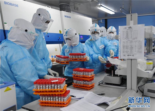 （新華全媒頭條·圖文互動(dòng)）（8）首都再戰(zhàn)“疫”，難忘40天——寫在北京應(yīng)急響應(yīng)級別降級之際 