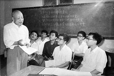 舍我其誰報(bào)國志，碧血丹心愛國情