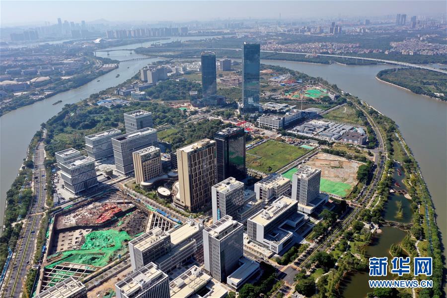 (新華全媒頭條·五中全會(huì)精神在基層·圖文互動(dòng))(7)奮發(fā)新青年 逐夢(mèng)新征程——各地青年學(xué)習(xí)貫徹落實(shí)五中全會(huì)精神觀察