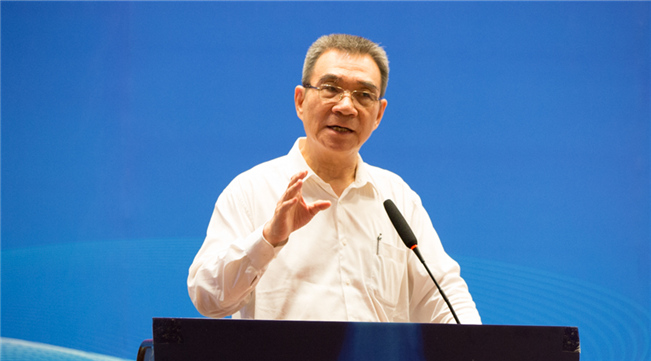 林毅夫發(fā)表演講。（資料圖）