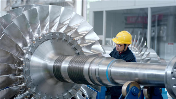 乘勢而上把握新時代追趕超越關鍵期——專訪全國人大代表、西安市市長李明遠_fororder_圖片7