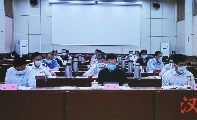 正在上傳... 340b7cdfb26665c0758e4e918ecf991b.png