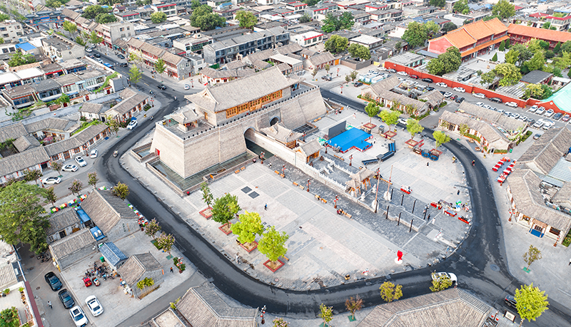 2022年9月8日，石家莊，航拍正定縣正定古城陽和樓與正定歷史文化街。